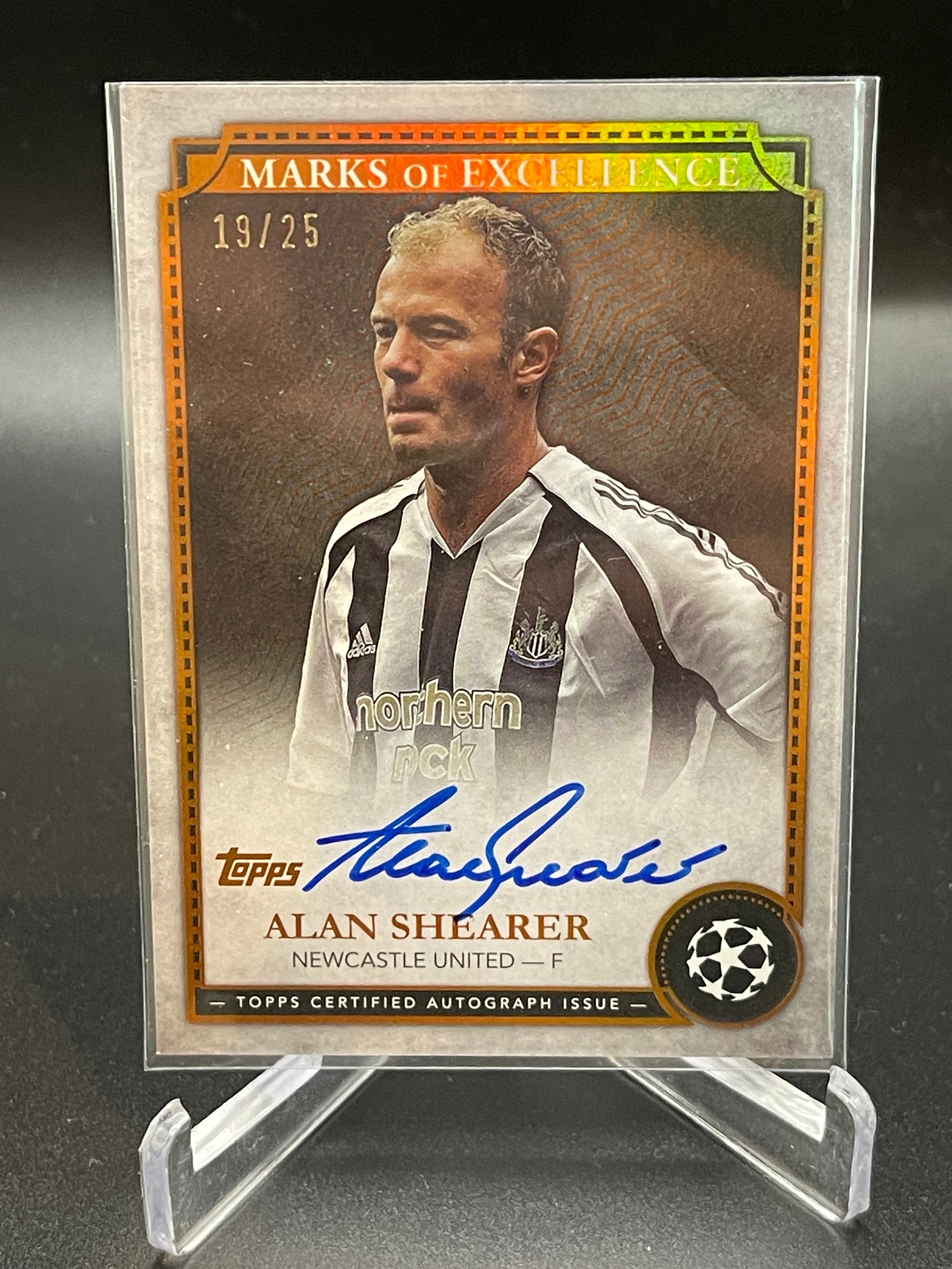 2023-24 Topps UCC Alan Shearer Marks Of Excellence On-Card Auto